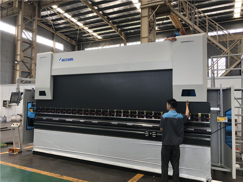 ACCURL cnc persrem DA58T 4axis 6000m