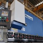 gewilde hidrouliese cnc persrem met estun E210 beheerstelsel WC67Y-125Ton / 3200mm met ingenieur diens